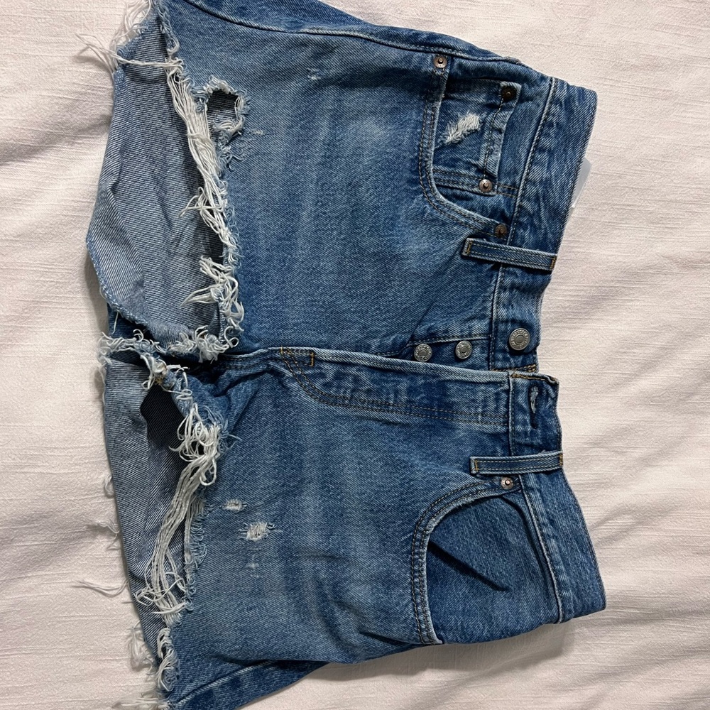 Levi’s 501 size 27